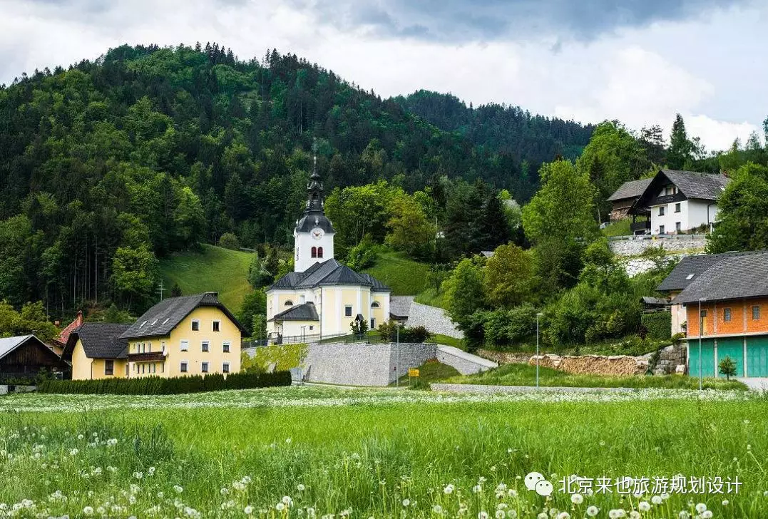 如何打造诗意栖居地——古镇景区规划选购指南